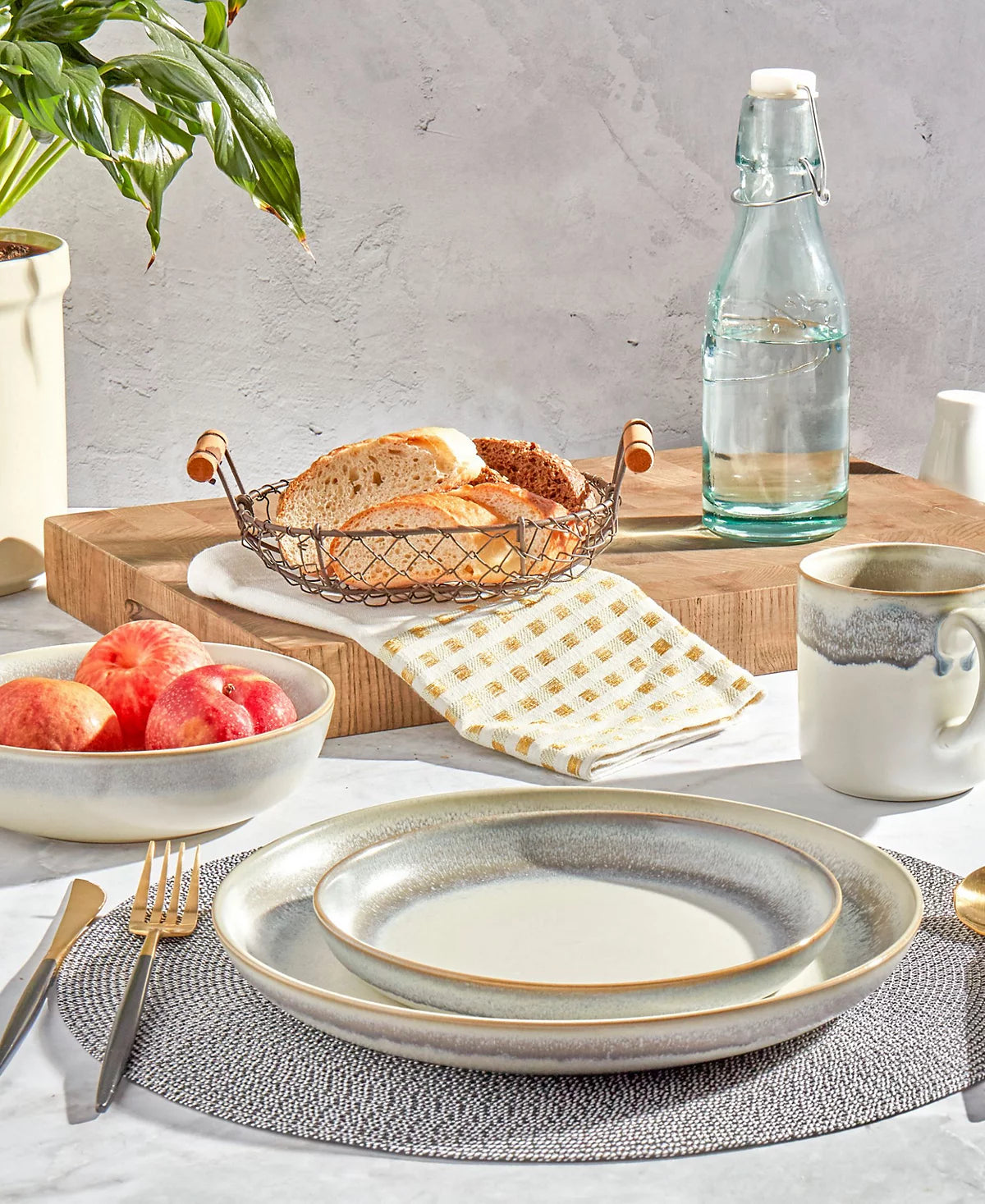 Aparelho de Jantar e Chá em Porcelana Contemporâneo Robusto Izumi - 16 Peças