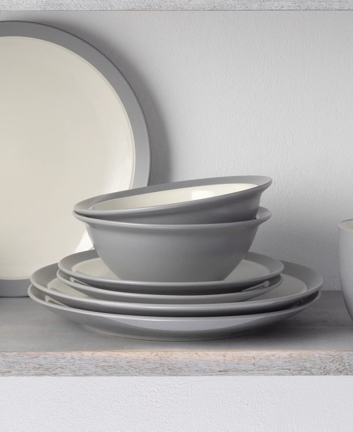 Aparelho de Jantar e Chá em Porcelana Clássico Urnato - 16 Peças