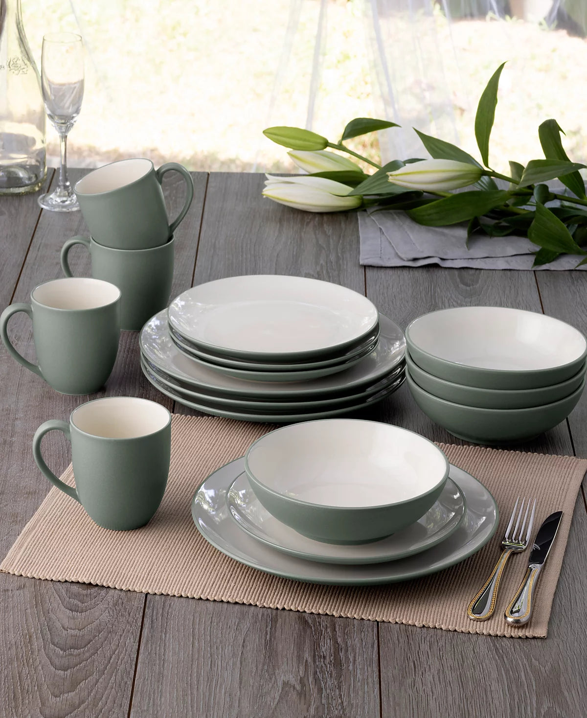Aparelho de Jantar e Chá em Porcelana Clássico Ornato - 16 Peças