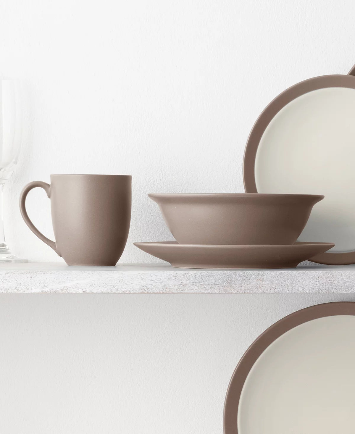Aparelho de Jantar e Chá em Porcelana Clássico Drnato - 16 Peças