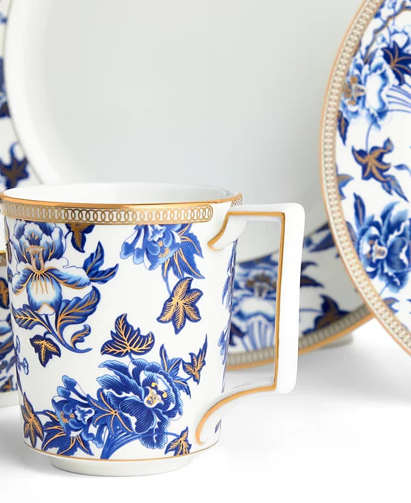 Aparelho de Jantar e Chá em Porcelana Decorado Com Acabamento Dourado Ondina - 16 Peças