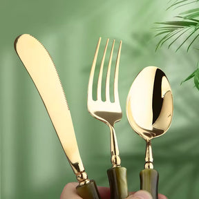Jogo de Talheres em Inox Dourado com Bambu Verde - 18 Peças